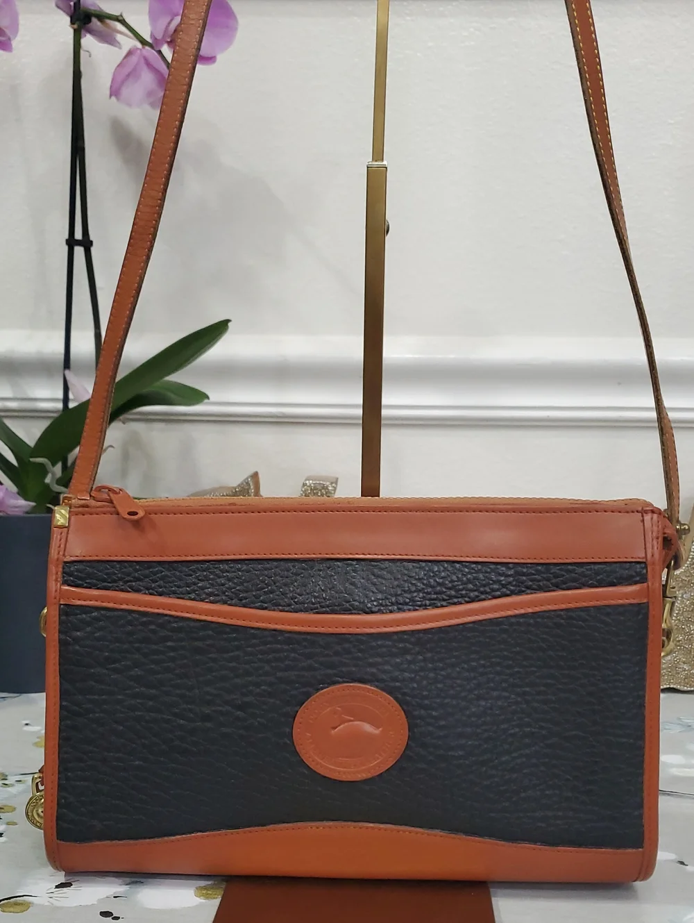 VINTAGE Dooney & Bourke All-Weather Leather Crossbody Bag